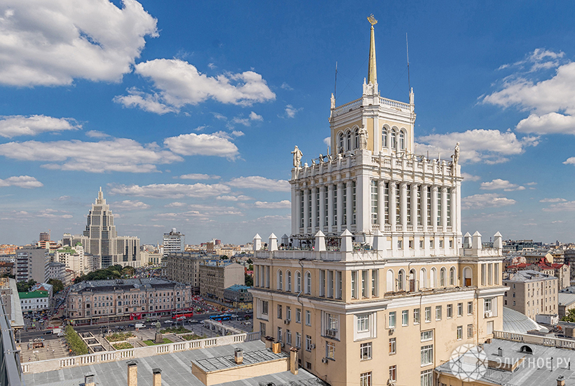 «Галс-Девелопмент» продал гостиницу «Пекин» в центре Москвы