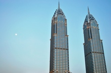 В Дубае построят самые высокие в мире башни-близнецы