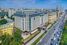 За год готовые премиальные новостройки Москвы подешевели почти на 20%