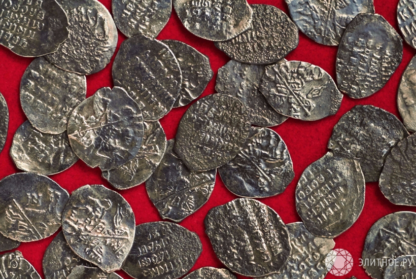 Около Котельнической набережной обнаружили клад из монет 17 века