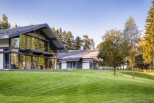 За год количество коттеджей с отделкой в новых поселках Подмосковья выросло в два раза 