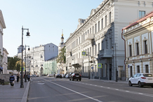 Стартовали продажи в элитном «Доме с атлантами» на Солянке