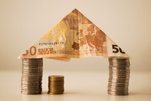 ВТБ снизил ставки по ипотечным программам на 0,3%