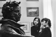 В квартале «Символ» начала работать фотовыставка «Хранители знаний»