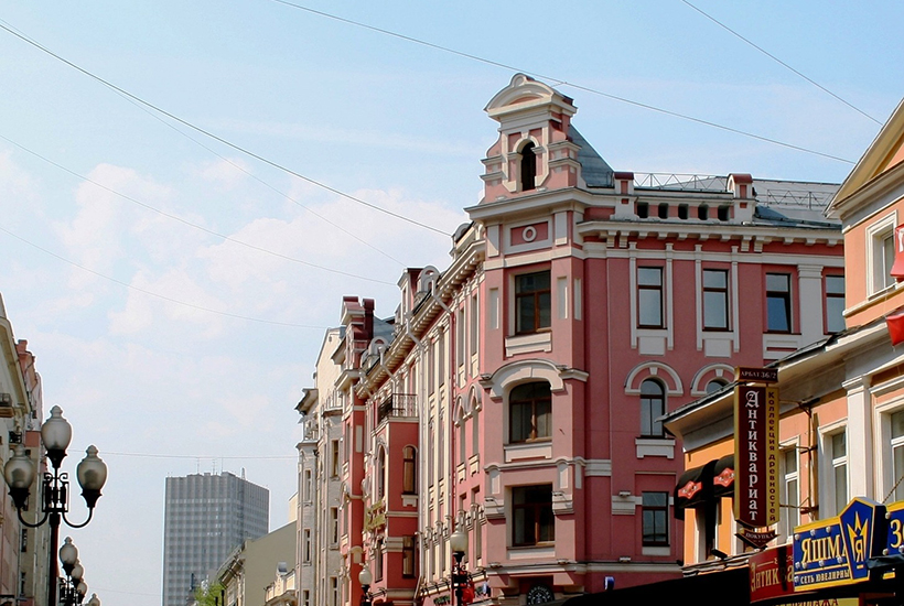 Спрос региональных покупателей на недвижимость в Москве снизился за год на 41%