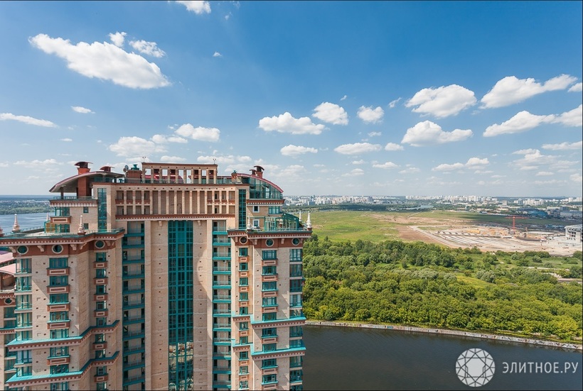 Достучаться до небес: пять высотных квартир с лучшими видами на Москву
