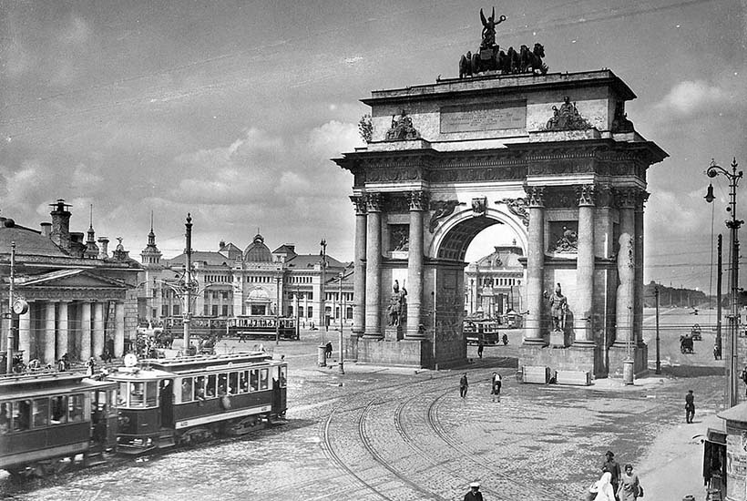 Почему Триумфальная площадь самое магическое место в Москве, и сколько стоит тут квартира