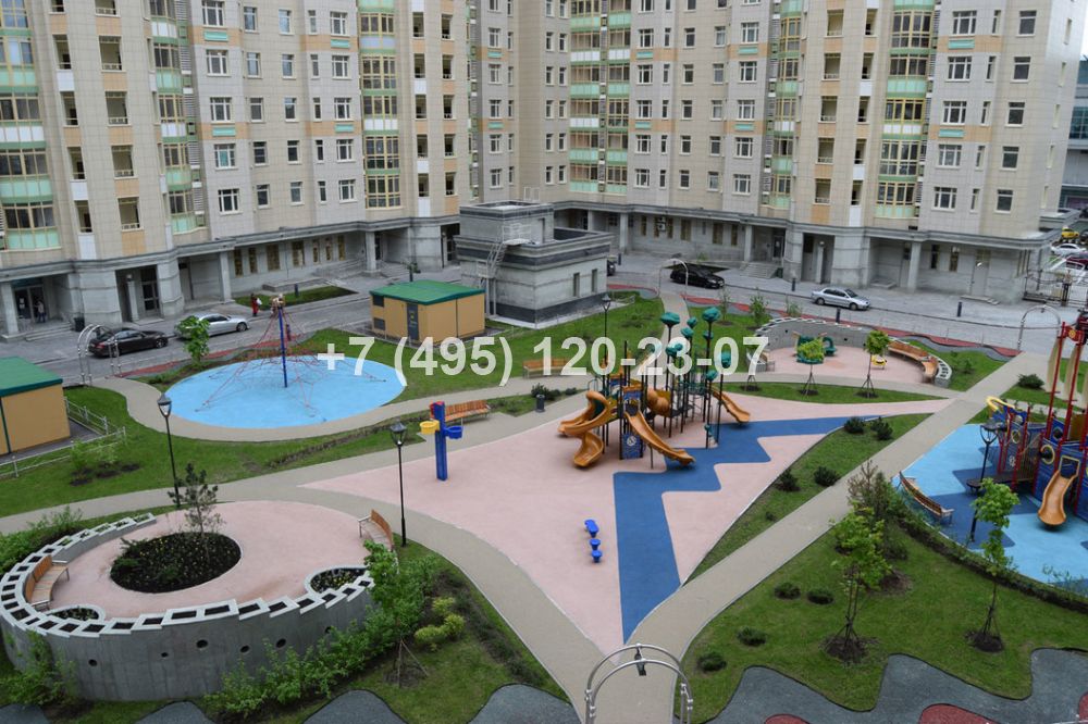 Все больше жилых комплексов в Москве имеют закрытые для автомобилей дворы. - чит